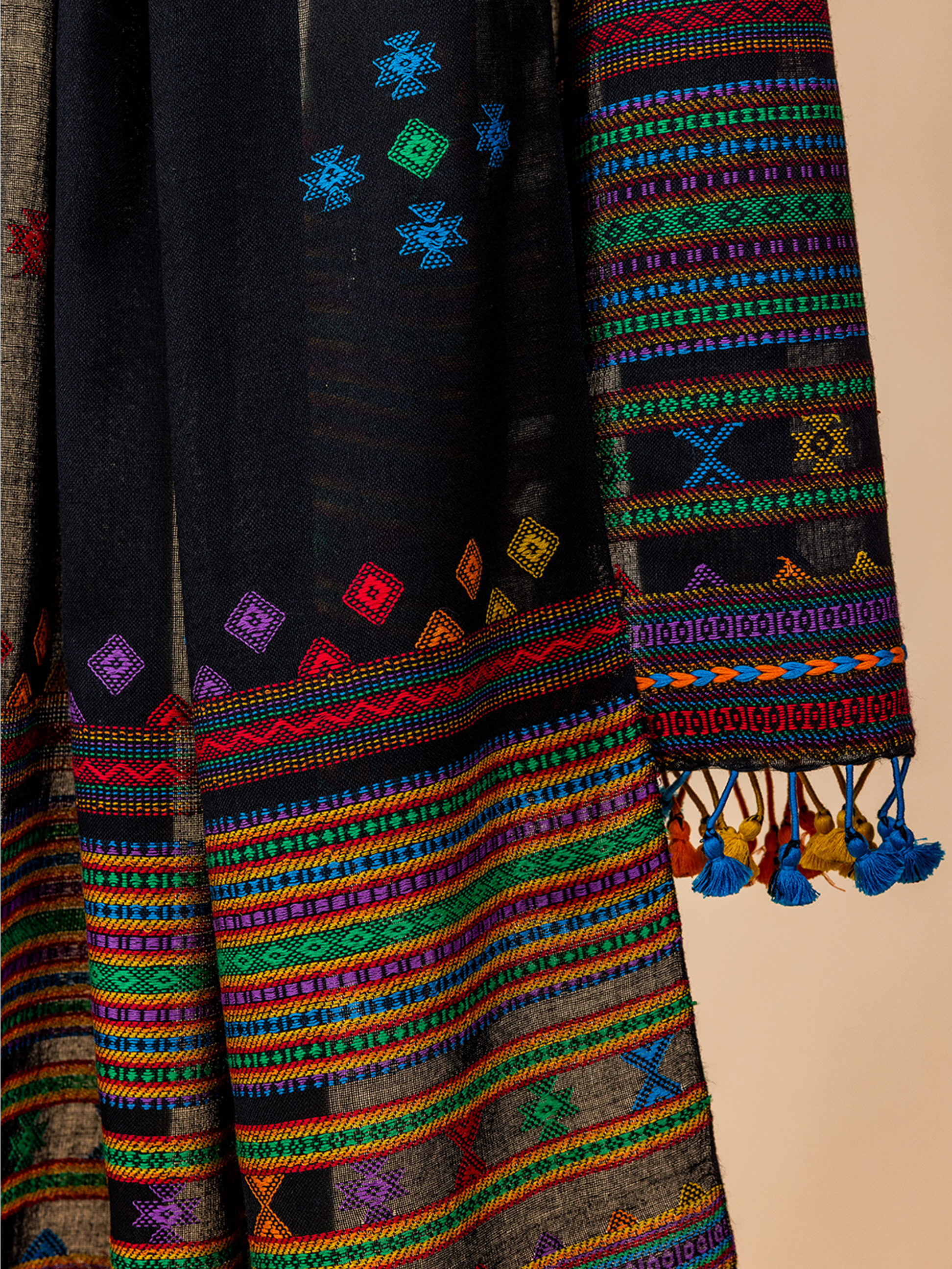 Extra Weft Bamboo Stole Black