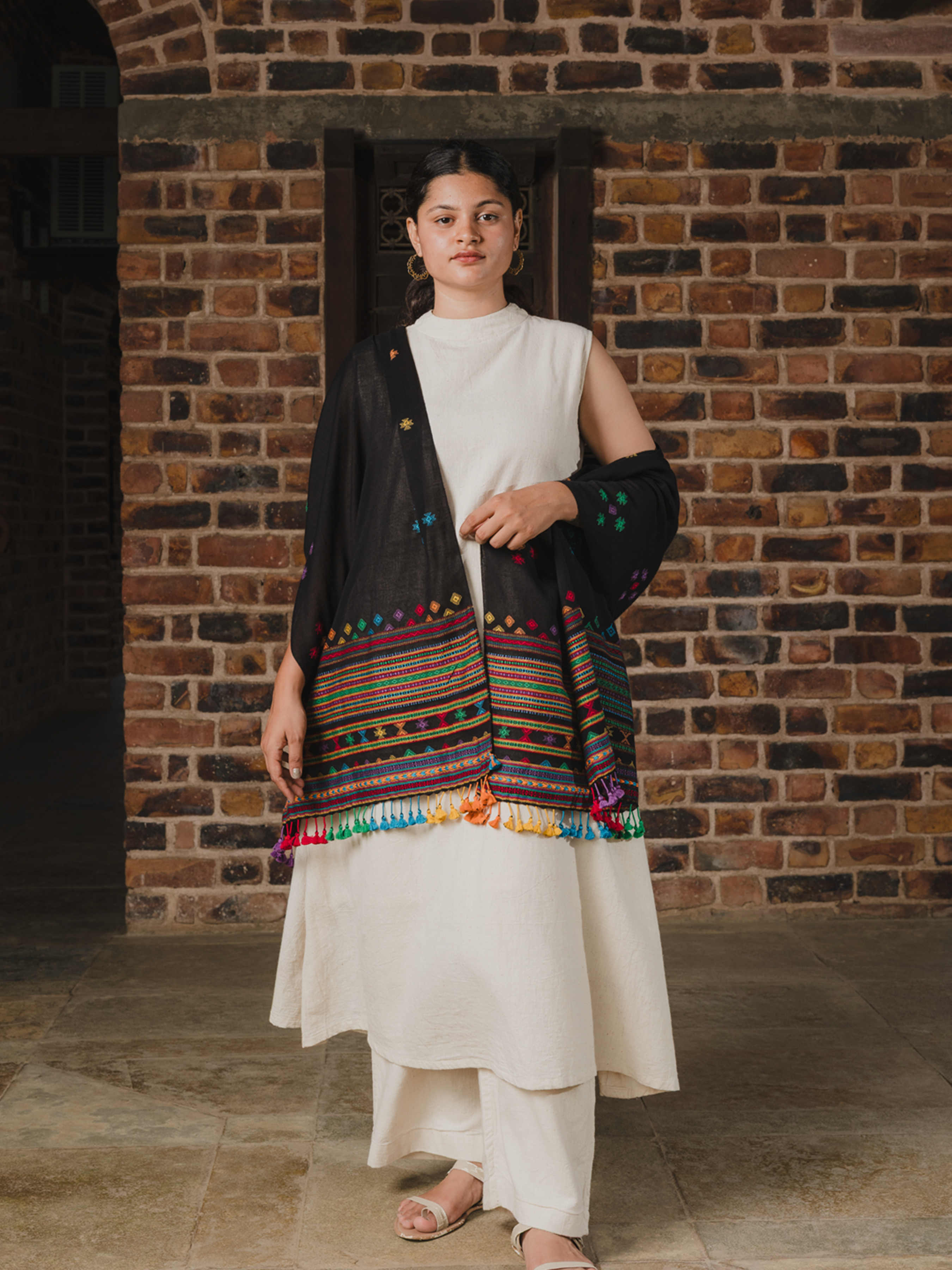 Extra Weft Bamboo Stole Black